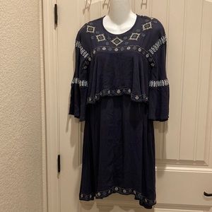 Chelsea & Violet Women’s Size XS Dress Layered Embroidered 3/4 Bell Sleeves New